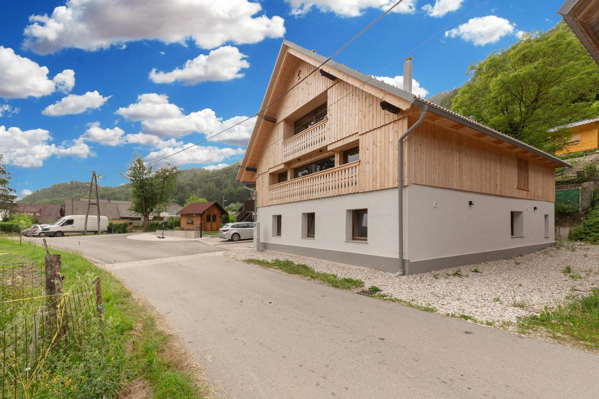 Farmhouse Chalet Apartments Бохінська Бістріца Екстер'єр фото